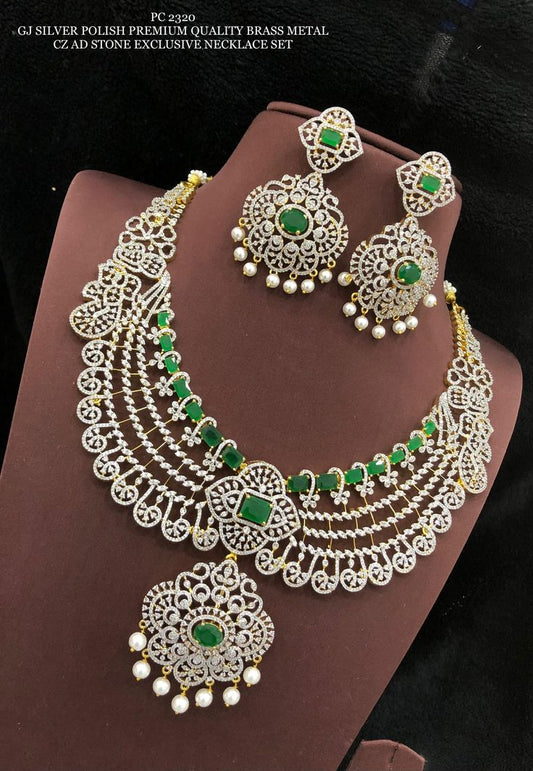 Exclusive Sale Offer Diamond Vadhuvu Necklace Set
