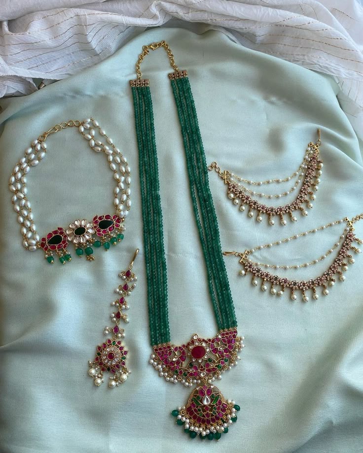 Vadhuvu For Your Neck Combo Set